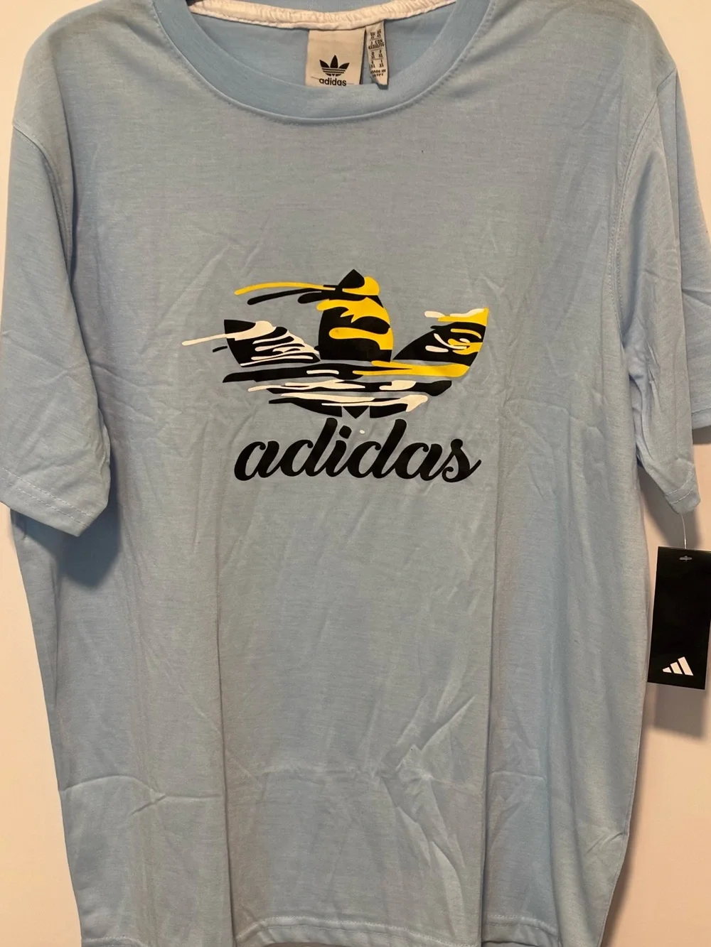 adidas Men's Light Blue Graphic Logo Tee size large